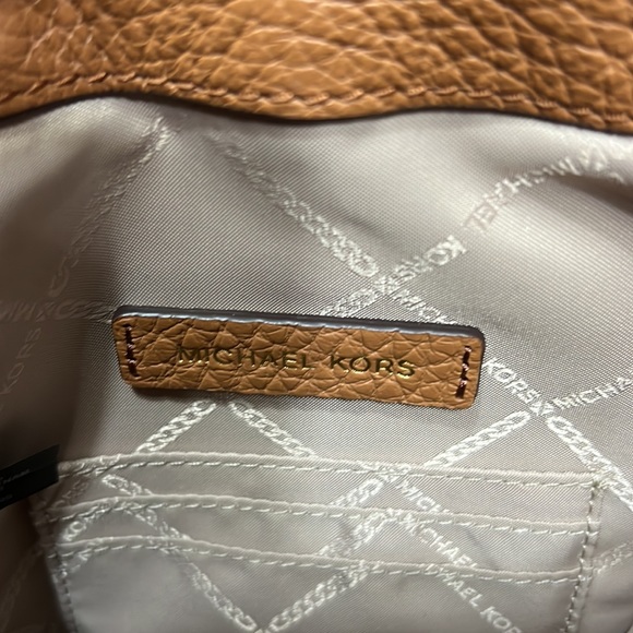 Michael Kors - Picture 3 of 6